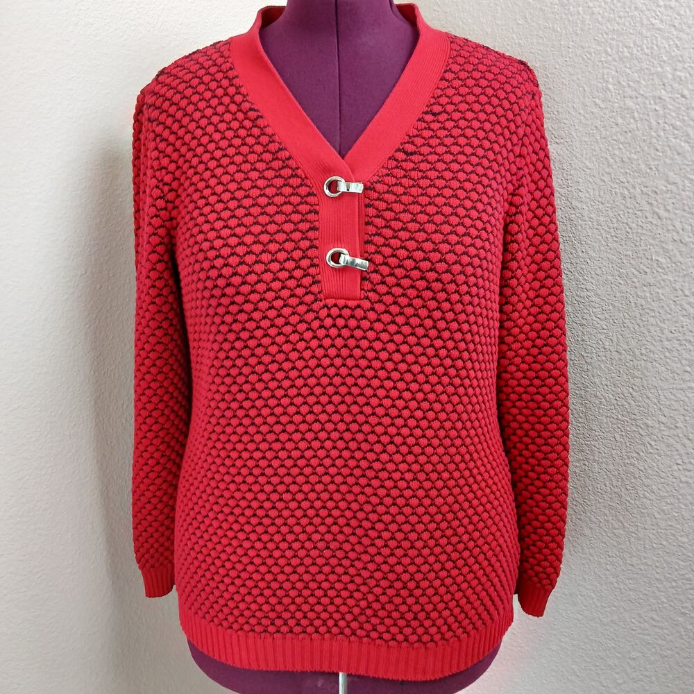 Karen Scott Red & Black Puff Knit Henley Sweater M silver metal clasps V-neck LS - Picture 6 of 16